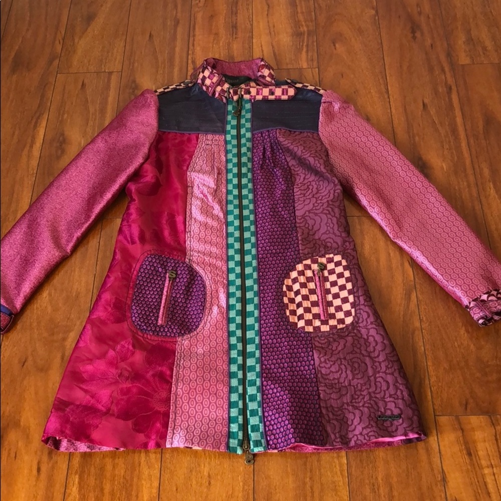 Desigual trench coat/size 38